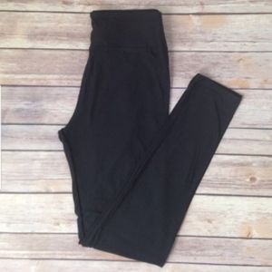 Lularoe One Size black leggings